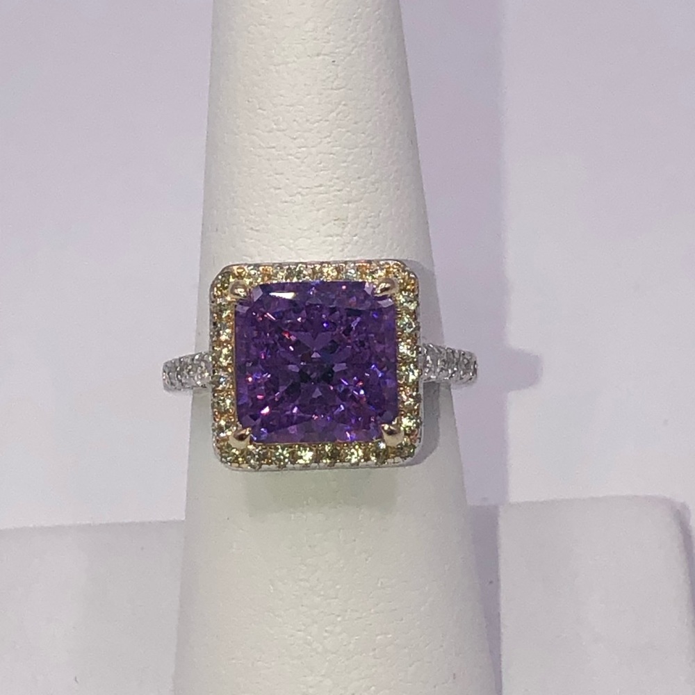 5ct Purple Sapphire Ring - Picture 3 of 11